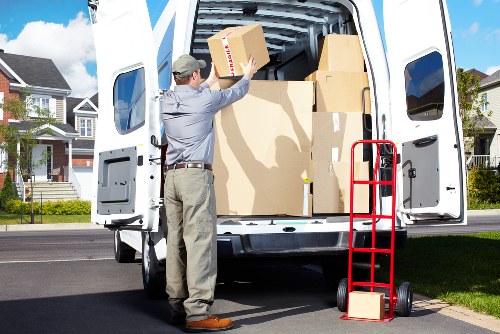 Flat move and furniture transport in Lambeth with local access challenges